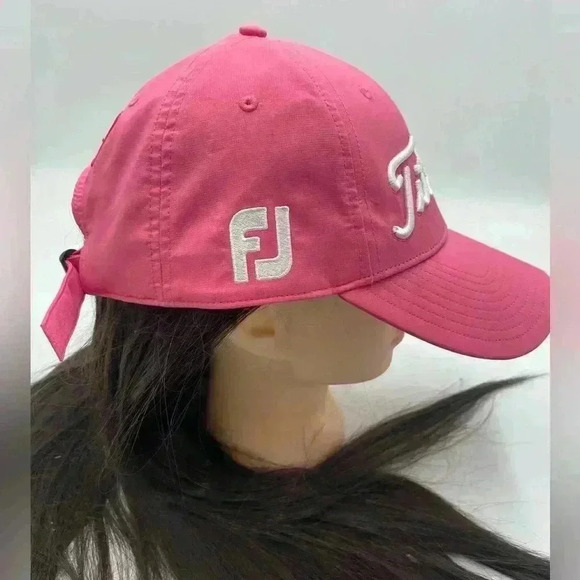 MEN'S TITLEIST FJ FOOTJOY PRO V1
TOUR PERFORMANCE GOLF HAT CAP, PINK & WHITE - Picture 4 of 6